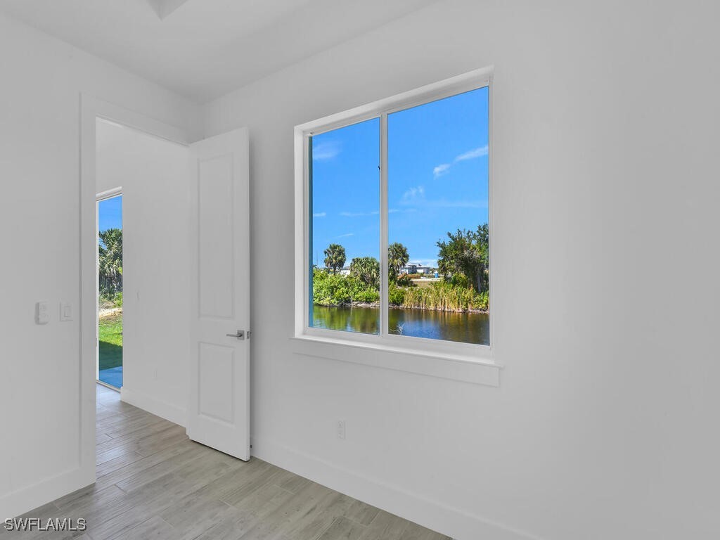3818 NW 40th AVE
