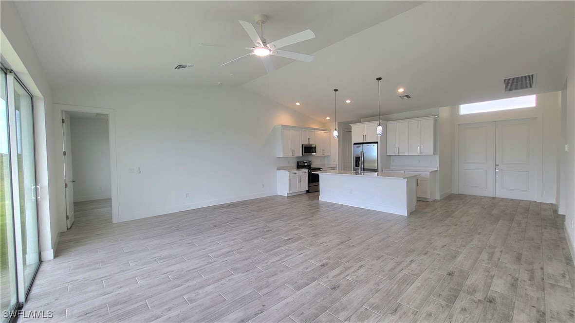 3818 NW 40th AVE