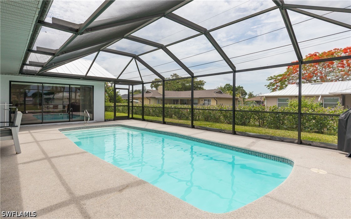 512 SE 33rd TER