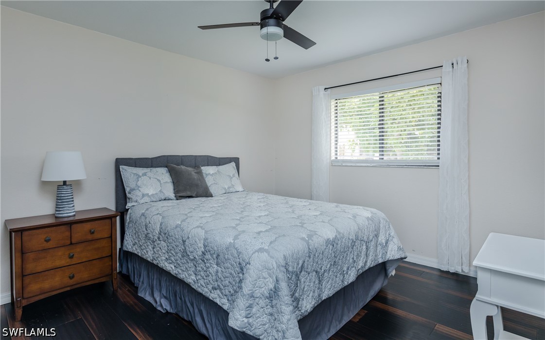 512 SE 33rd TER
