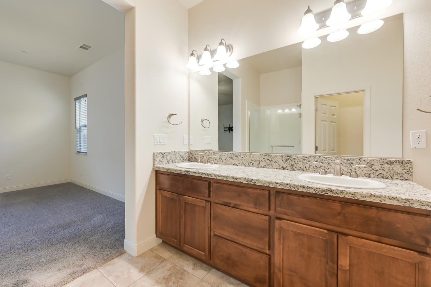 5531 Peach Tree Drive