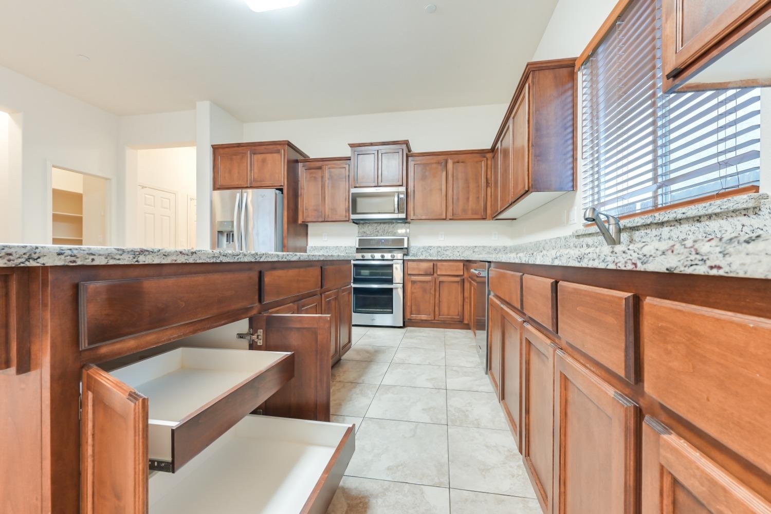 5531 Peach Tree Drive