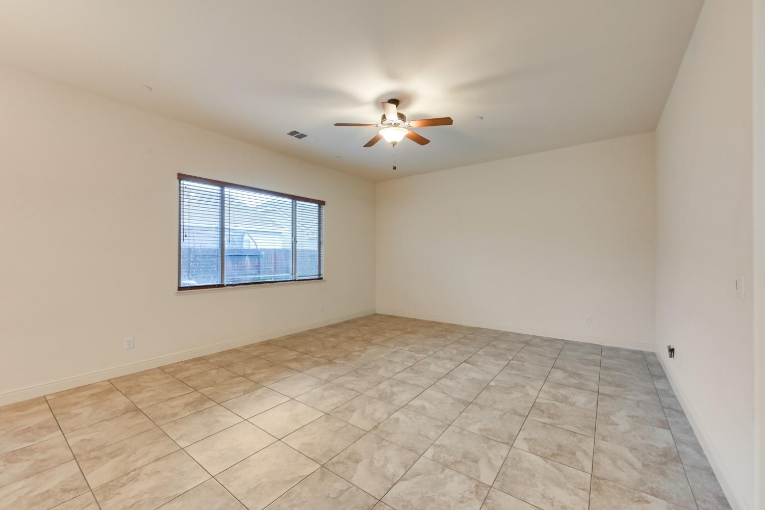 5531 Peach Tree Drive