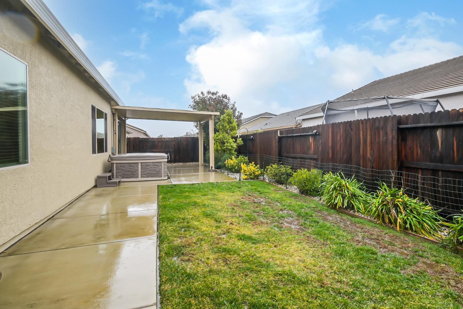 5531 Peach Tree Drive