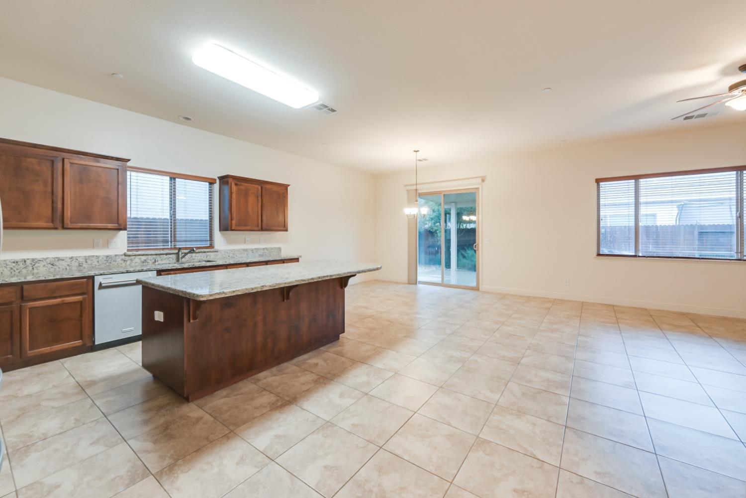 5531 Peach Tree Drive