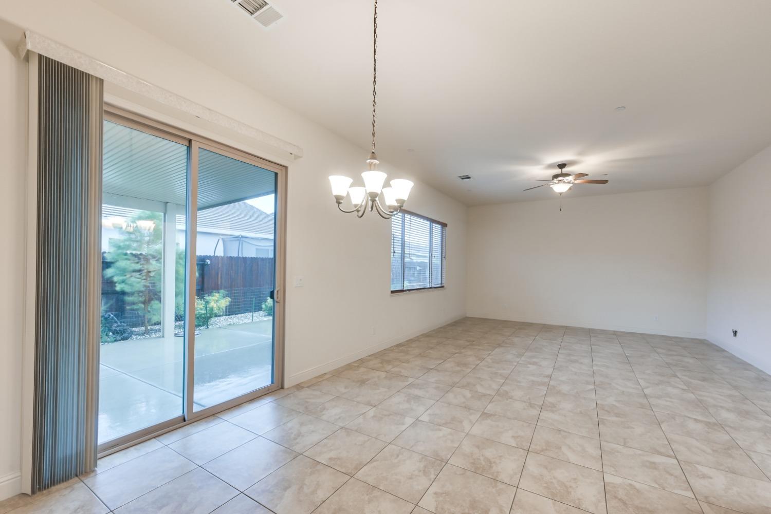 5531 Peach Tree Drive