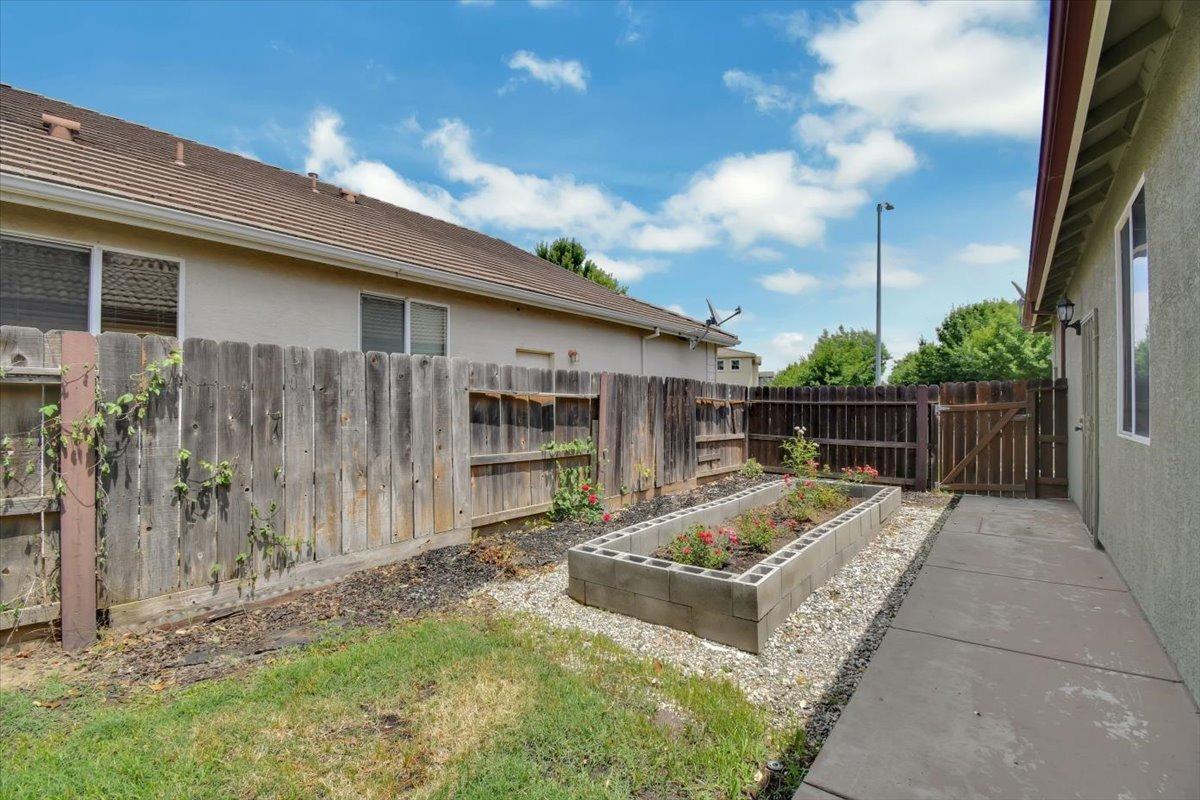 2336 Arizona Way