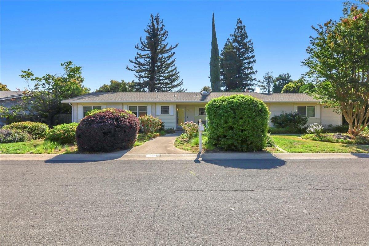 484 Camino Cortez