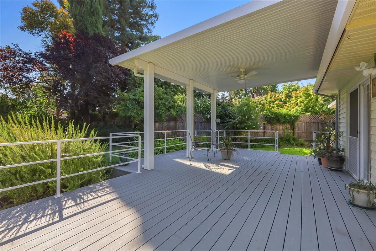 484 Camino Cortez