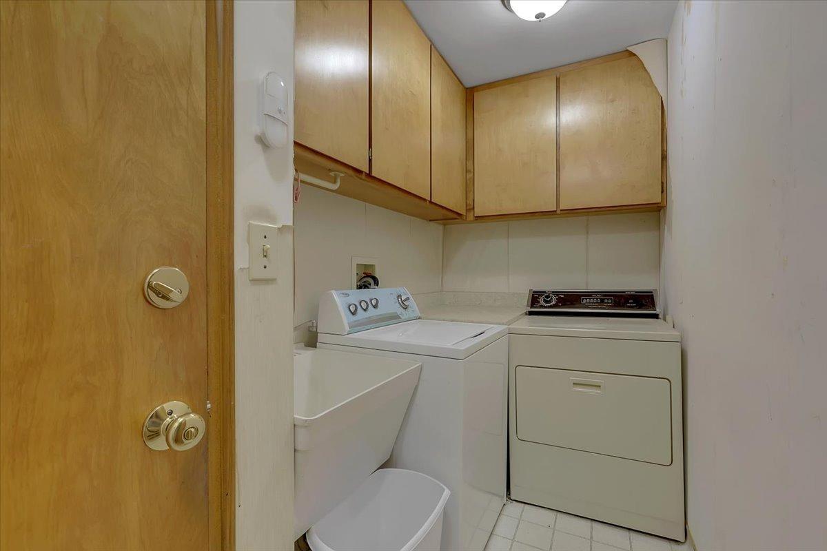 484 Camino Cortez