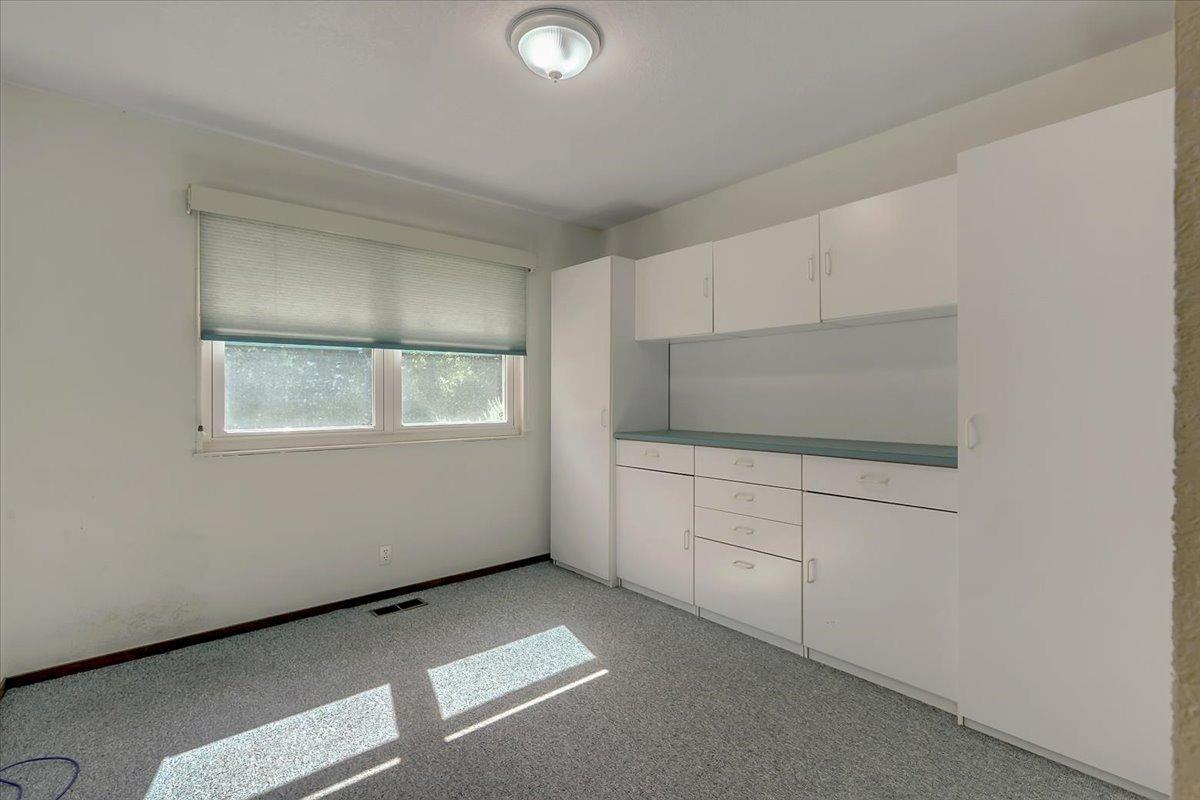 484 Camino Cortez