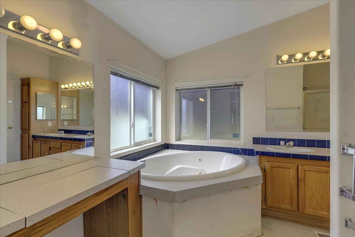 3679 Bear River