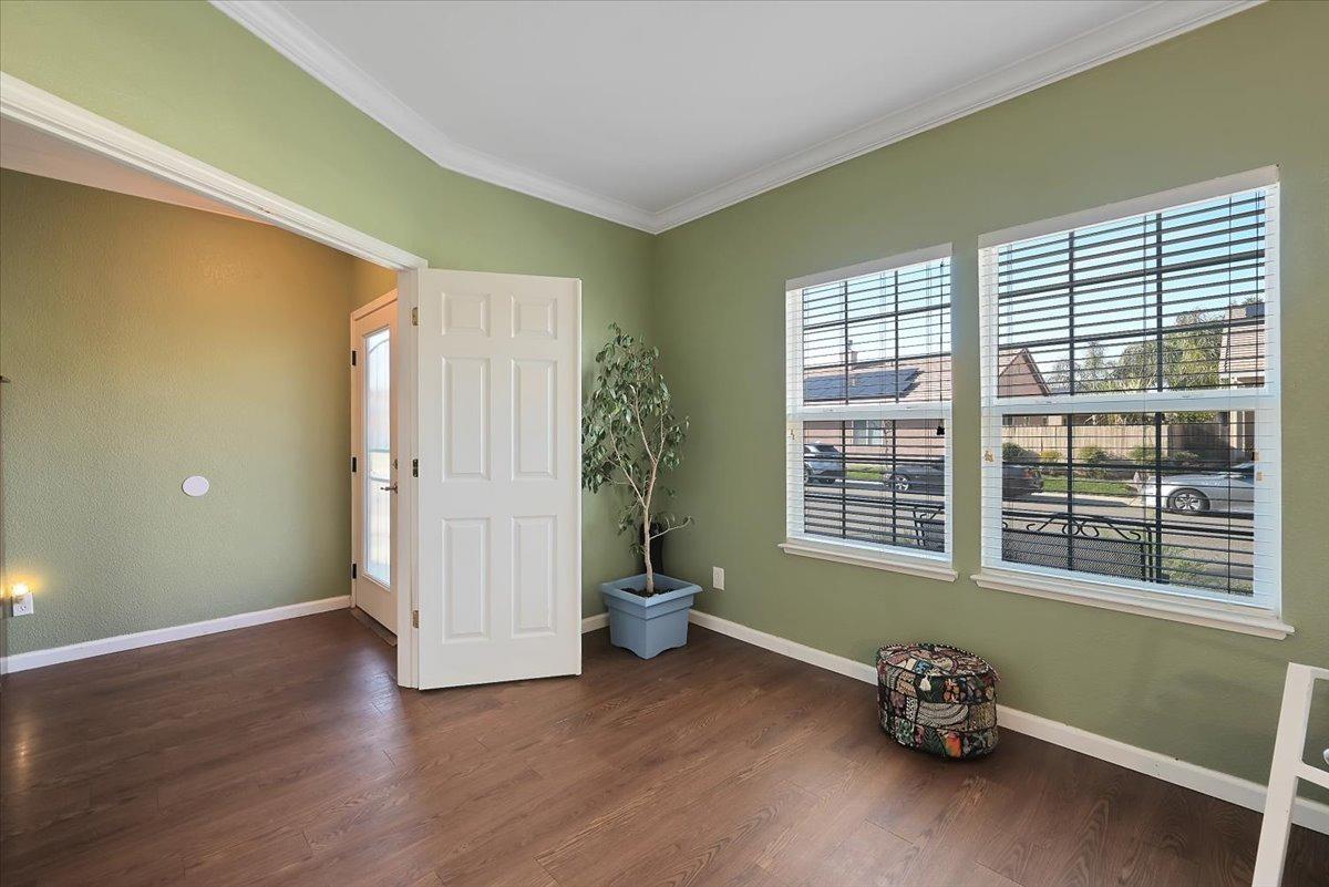 327 Mosburg Loop