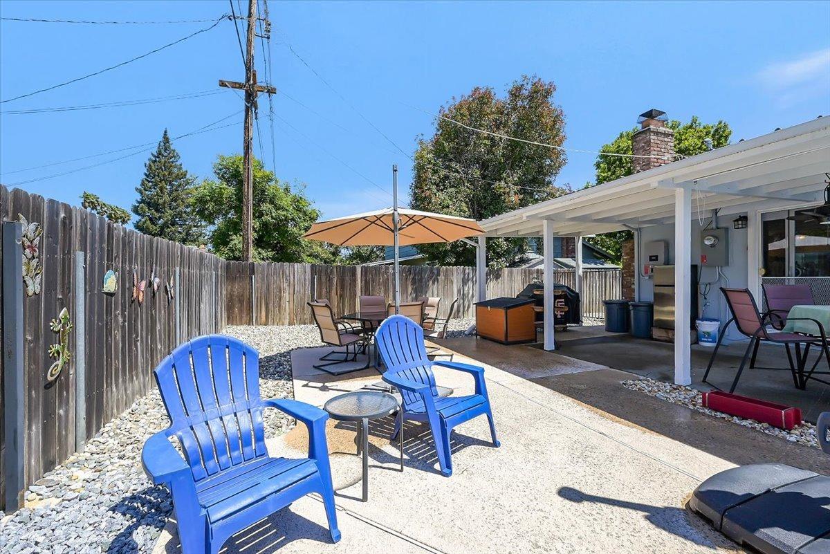 1411 Queens Avenue