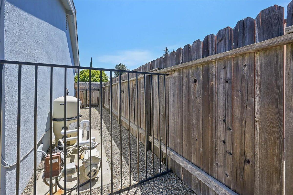 1411 Queens Avenue