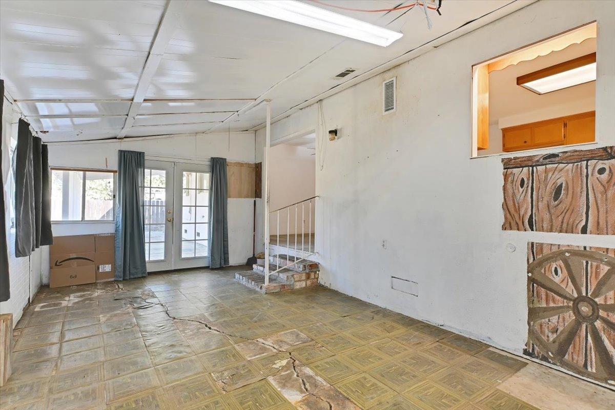 12661 Shorthorn Road