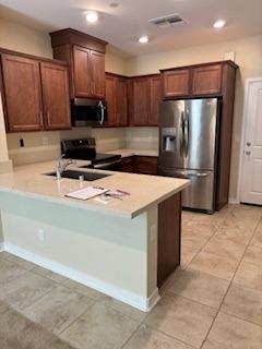 5301 E Commerce Way 62102