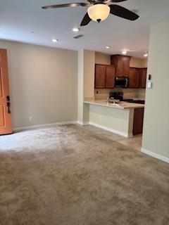 5301 E Commerce Way 62102