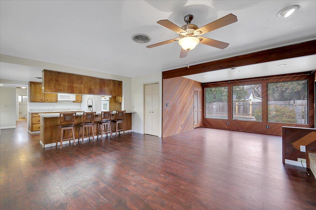 1571 Holly Tree Drive