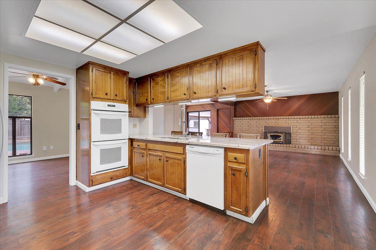 1571 Holly Tree Drive