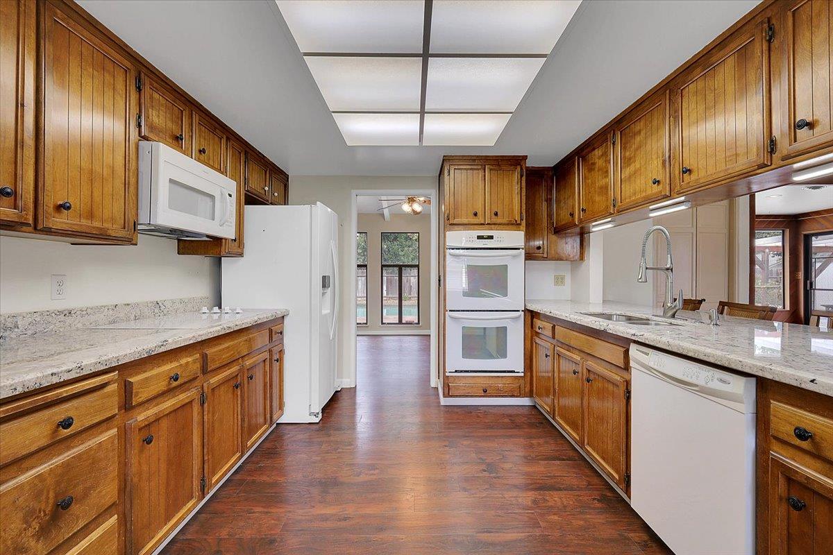 1571 Holly Tree Drive