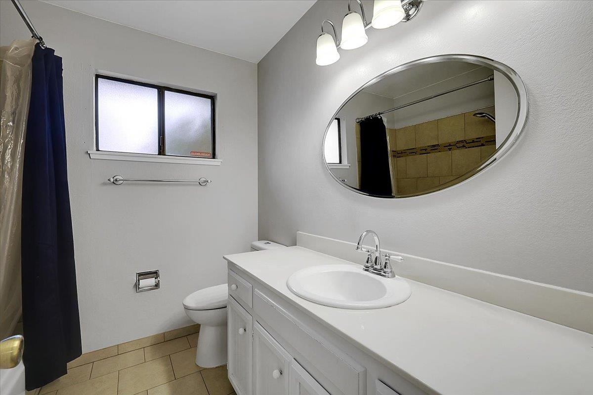 1571 Holly Tree Drive