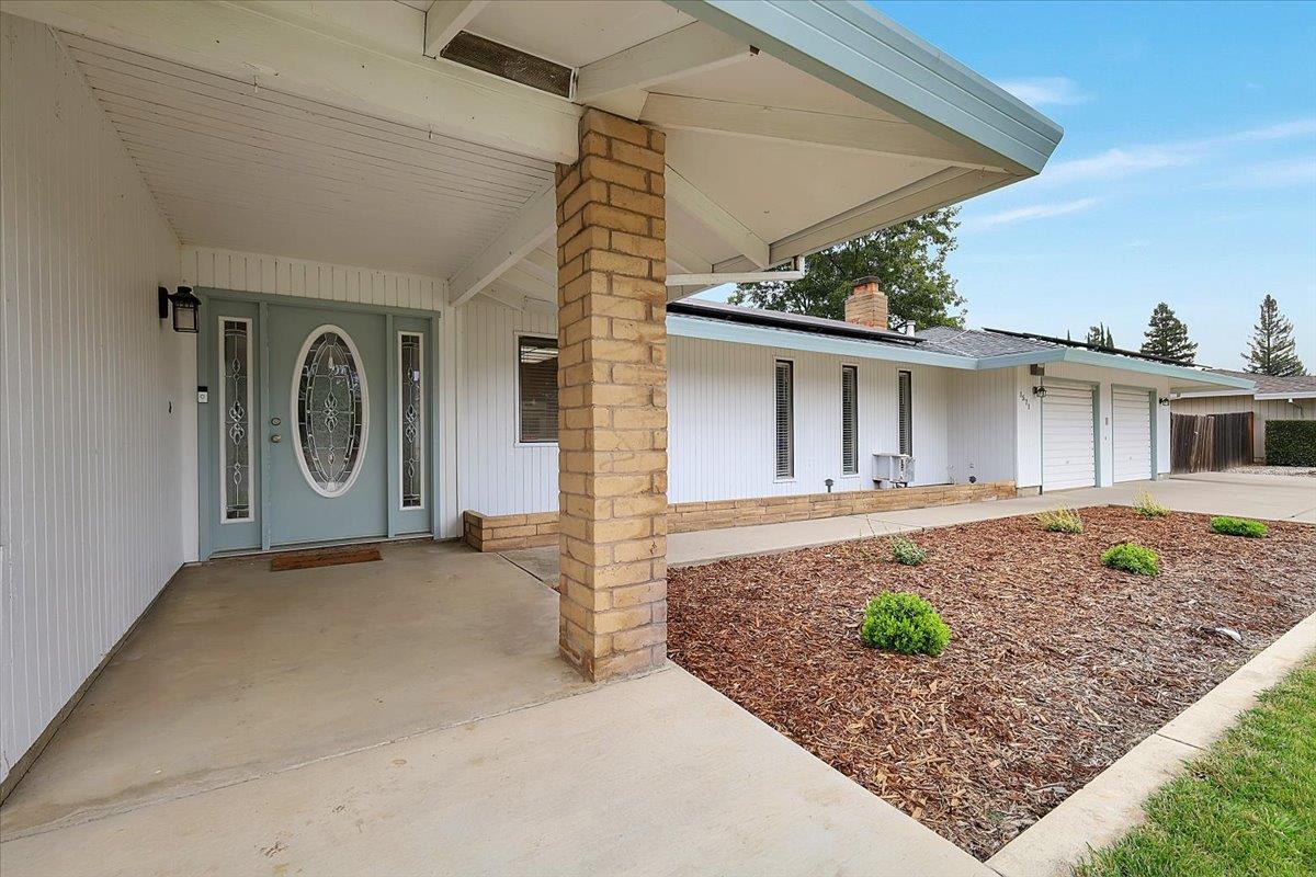 1571 Holly Tree Drive