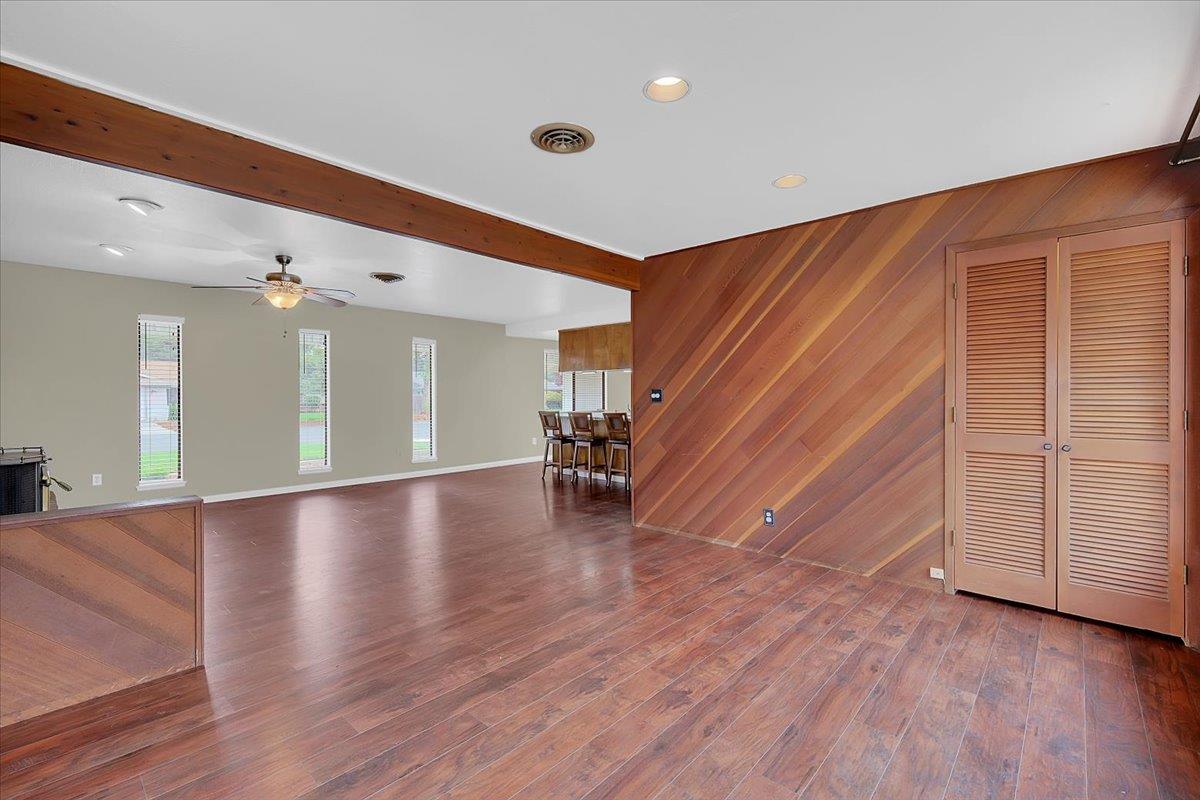 1571 Holly Tree Drive