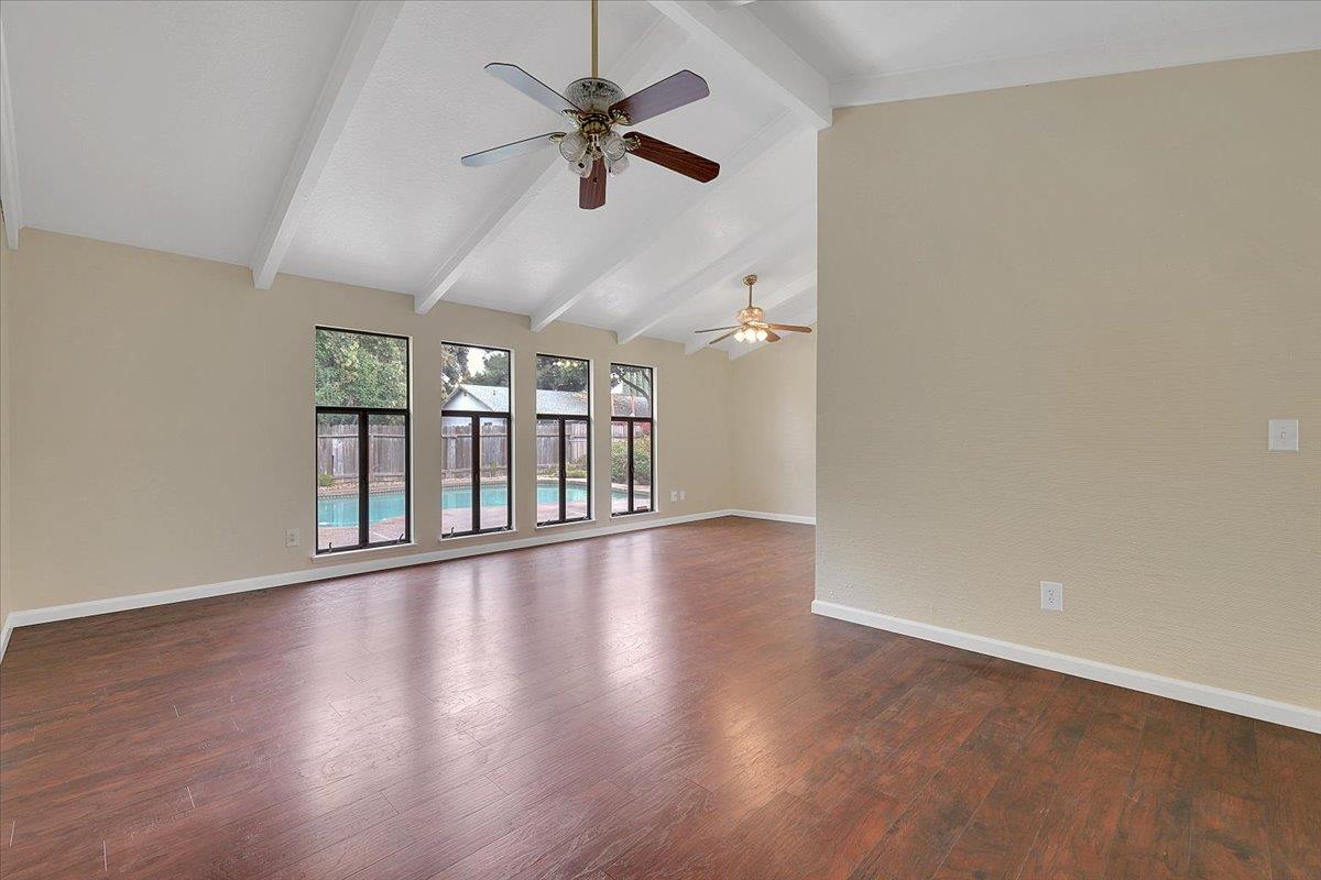 1571 Holly Tree Drive