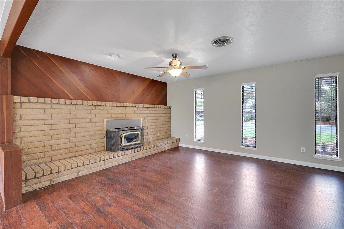 1571 Holly Tree Drive