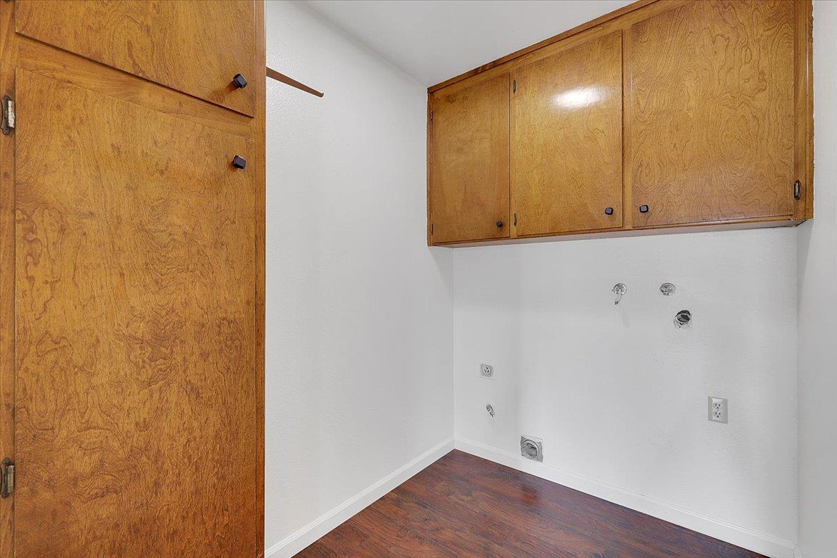 1571 Holly Tree Drive