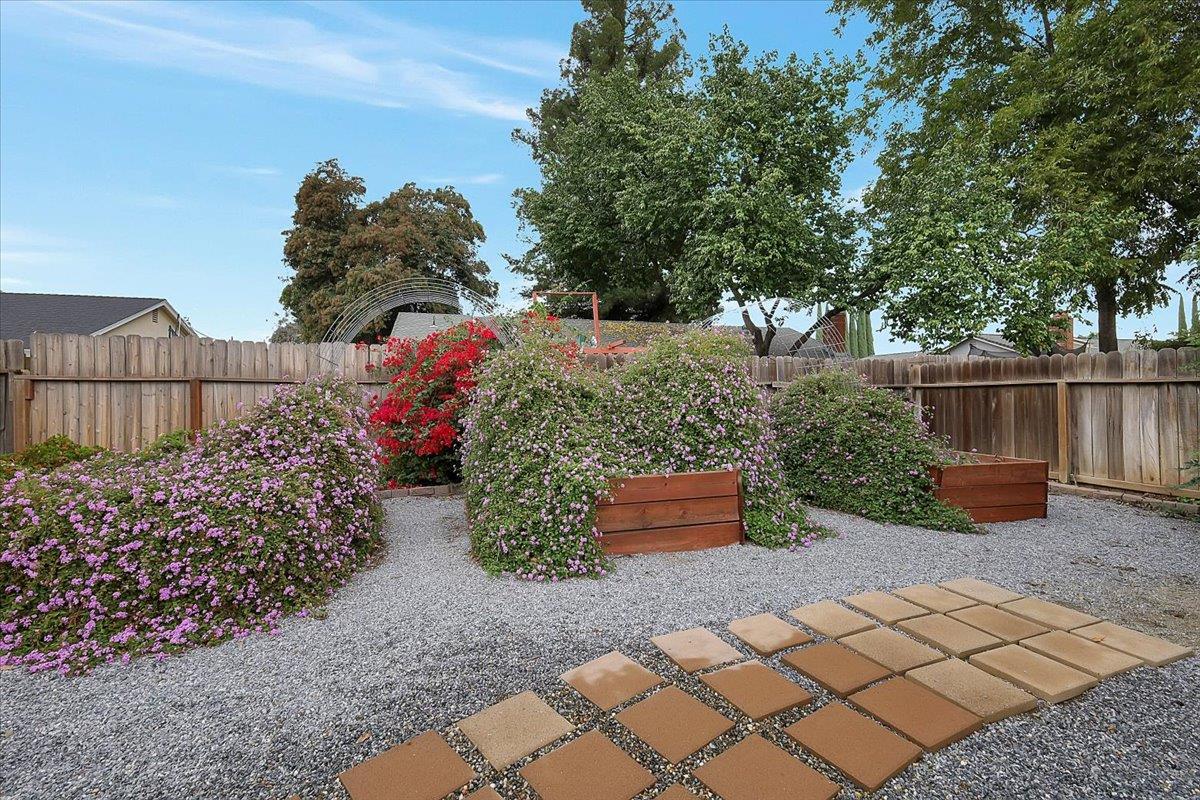 1571 Holly Tree Drive