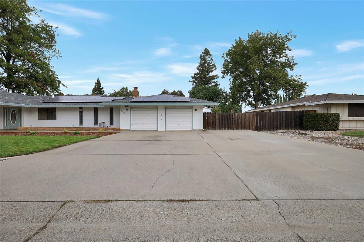 1571 Holly Tree Drive