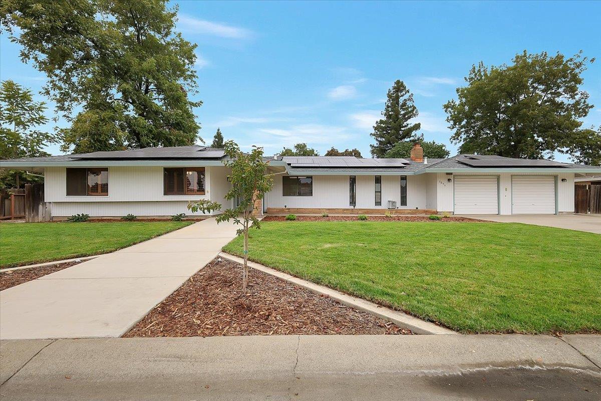 1571 Holly Tree Drive