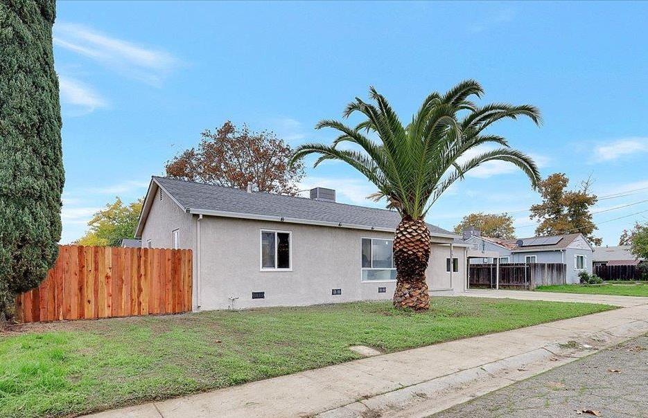 1716 Buchanan Street