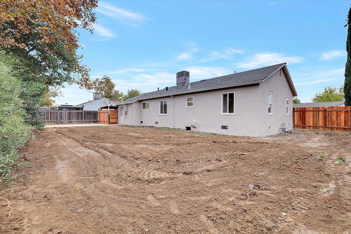 1716 Buchanan Street