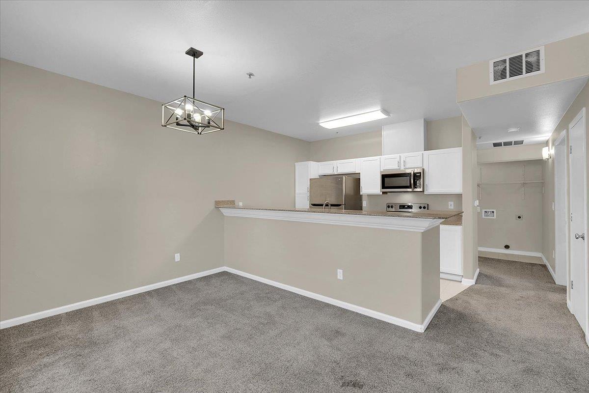 4200 E Commerce 1121