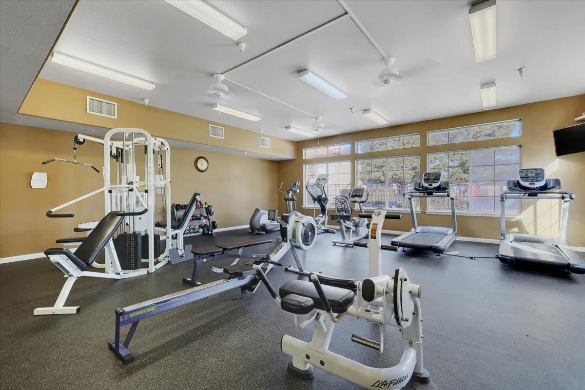 4200 E Commerce 1121