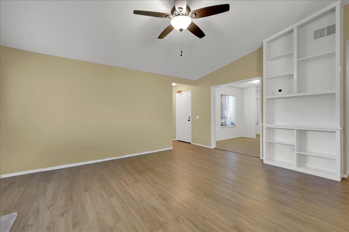 1083 Northgate Drive