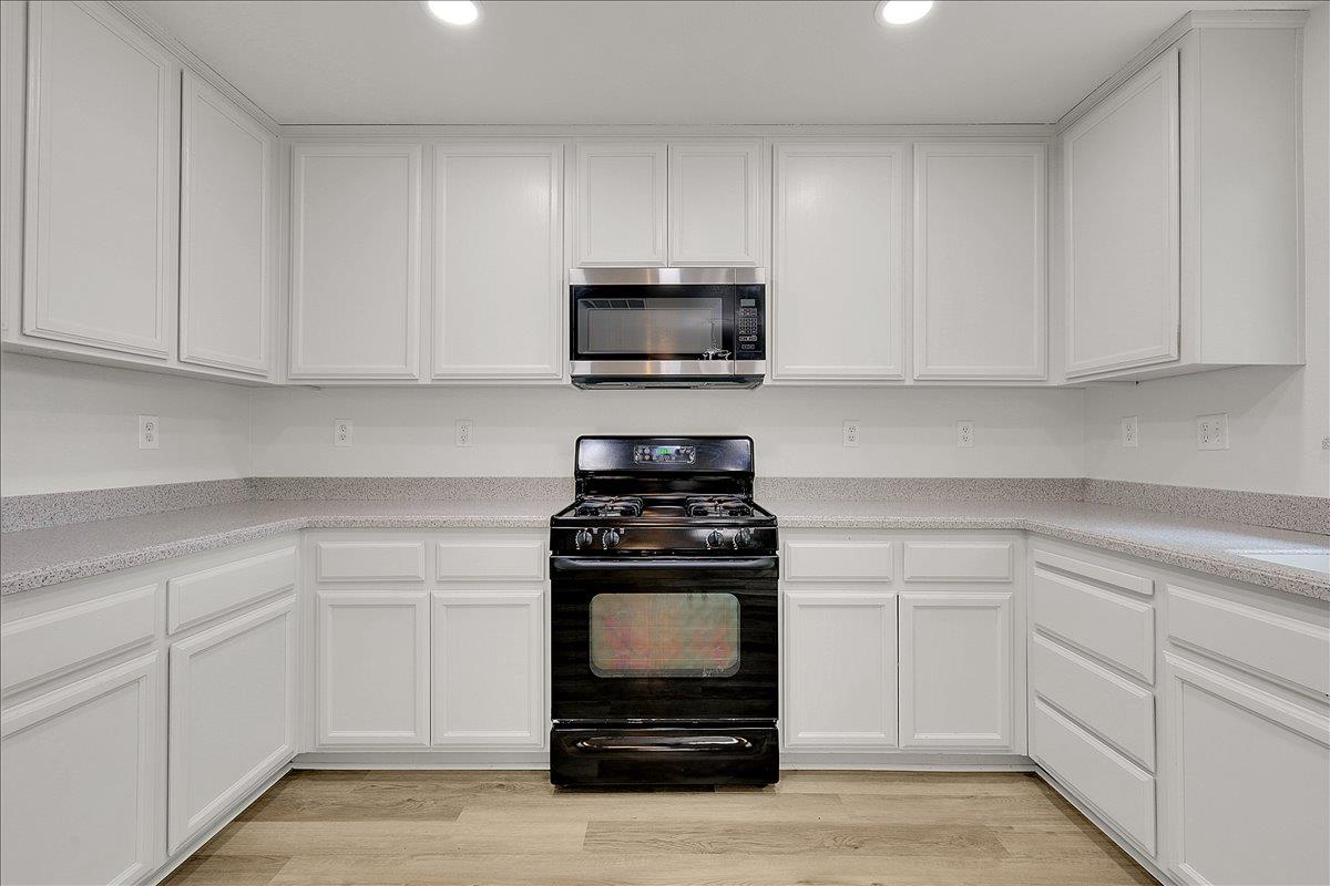 1119 John Wayne Drive