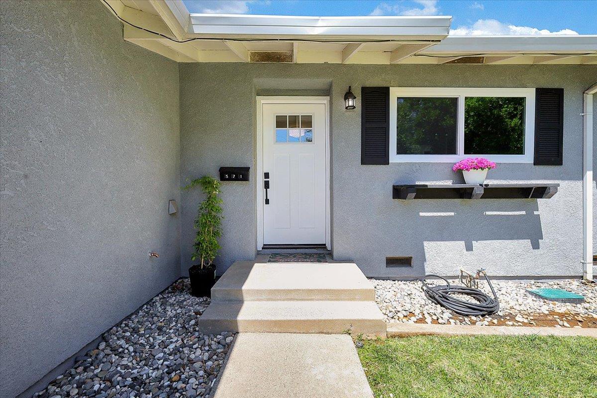 571 Laurel Drive