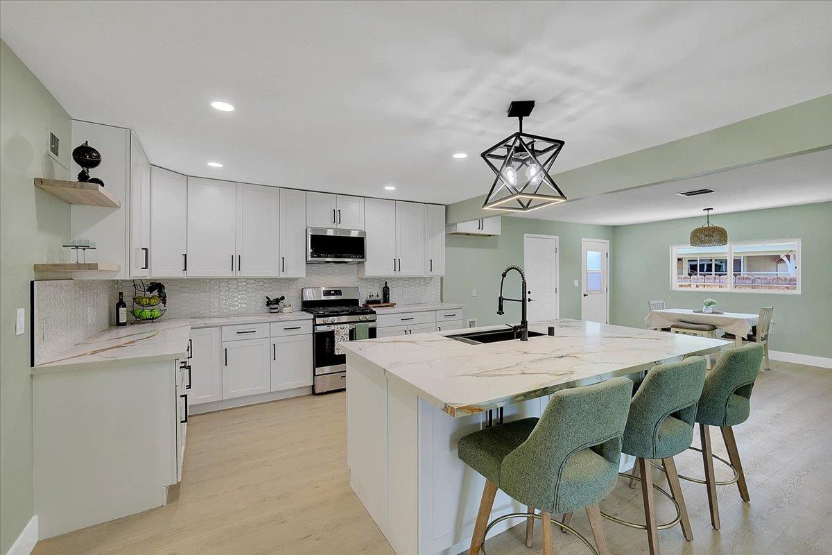 571 Laurel Drive