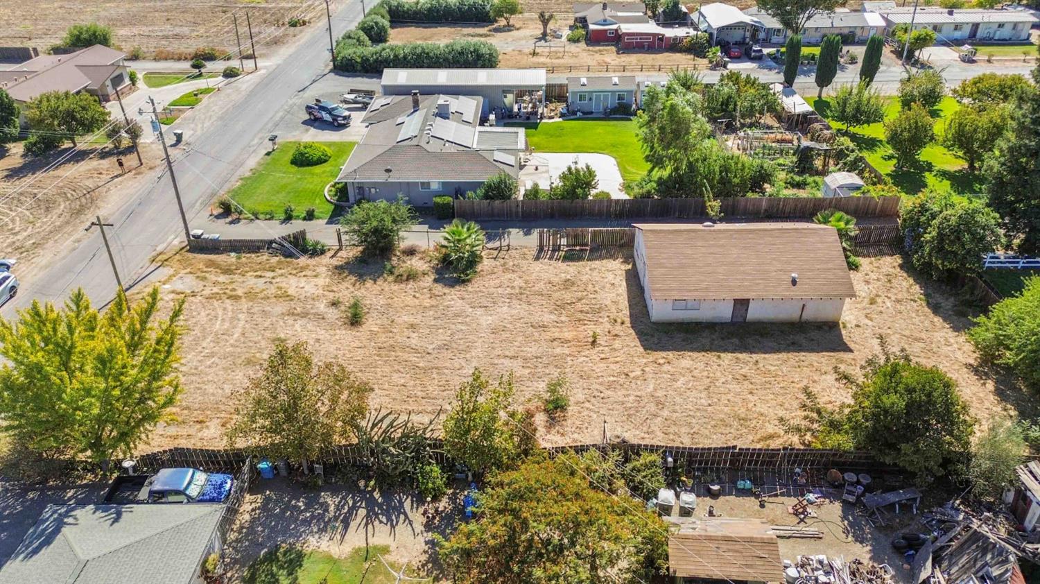 2160 Elmer Avenue