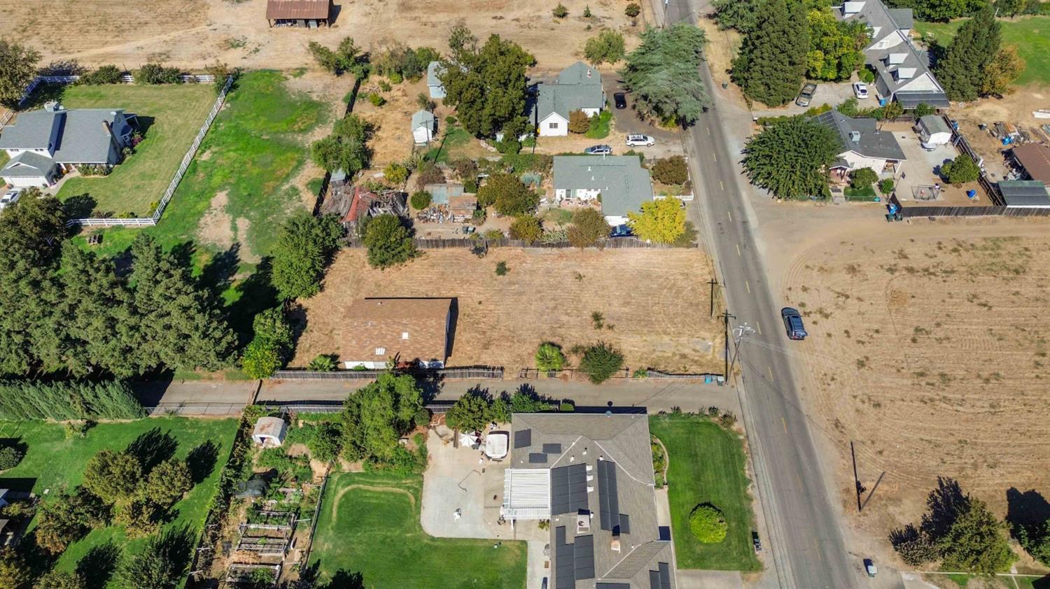 2160 Elmer Avenue