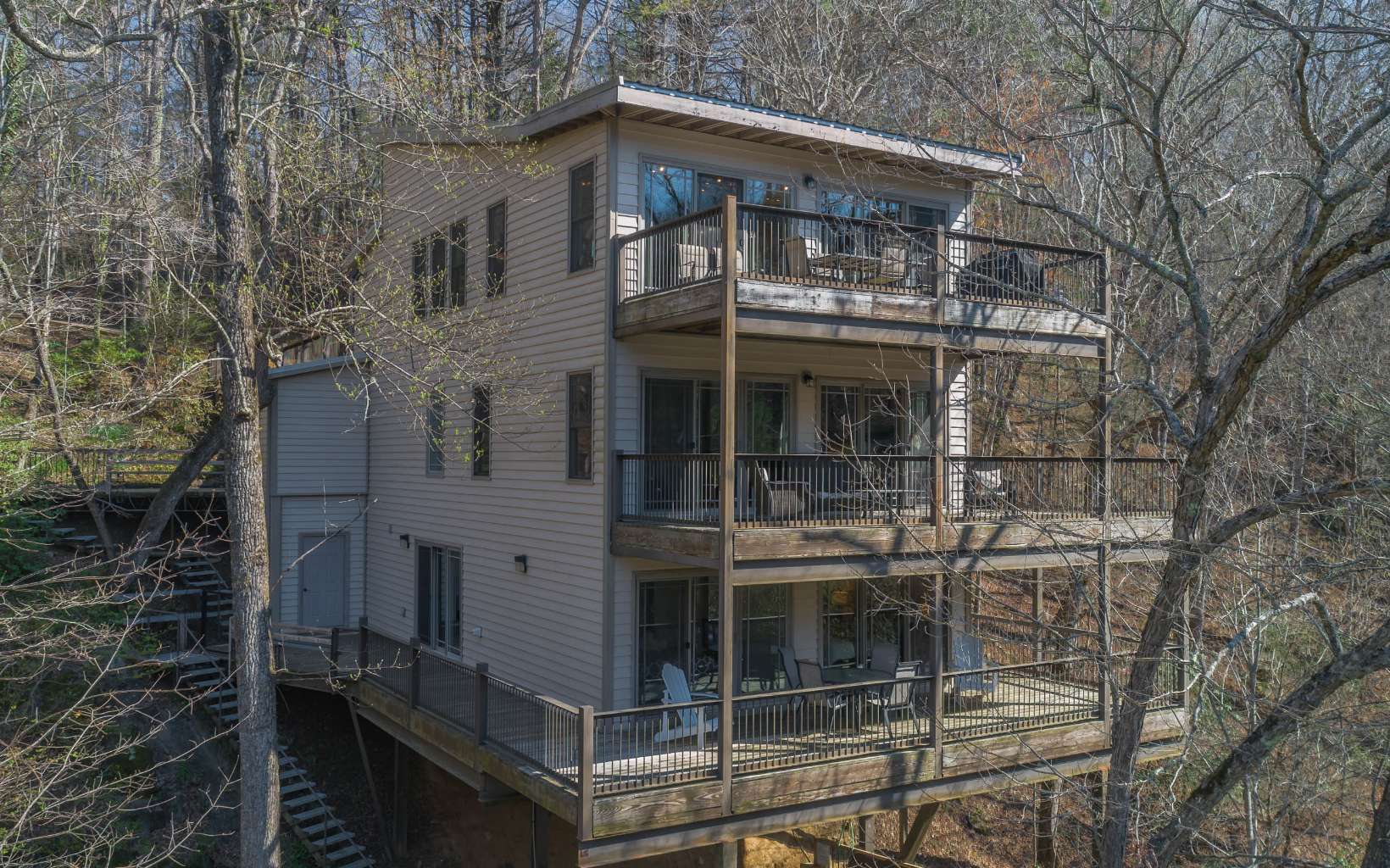 686 Delphi Woods Road