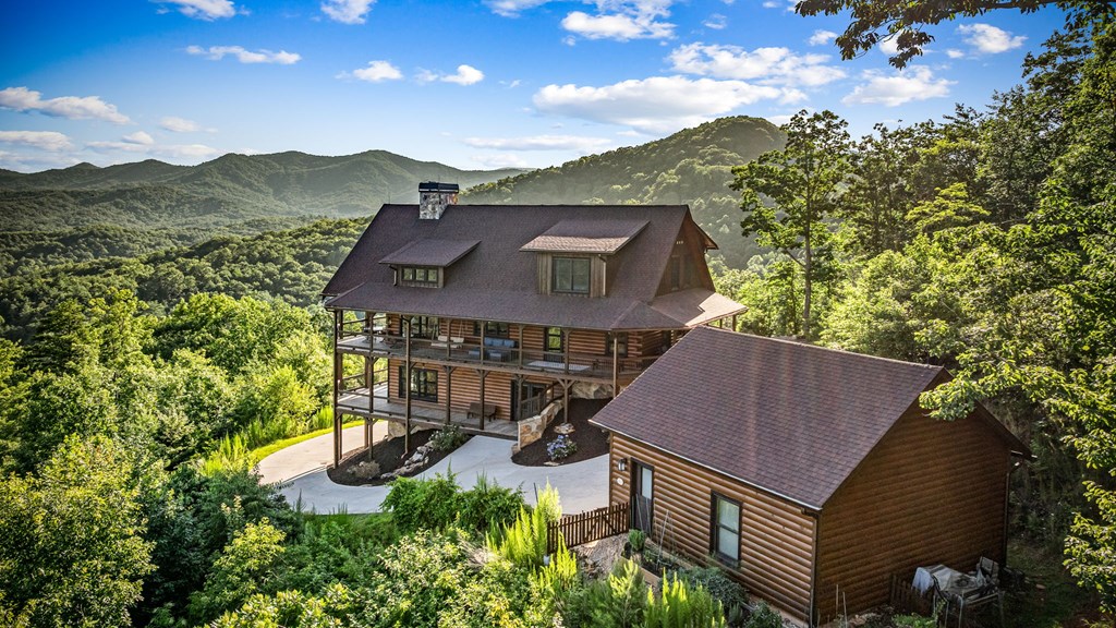 400 Cloudland Trace