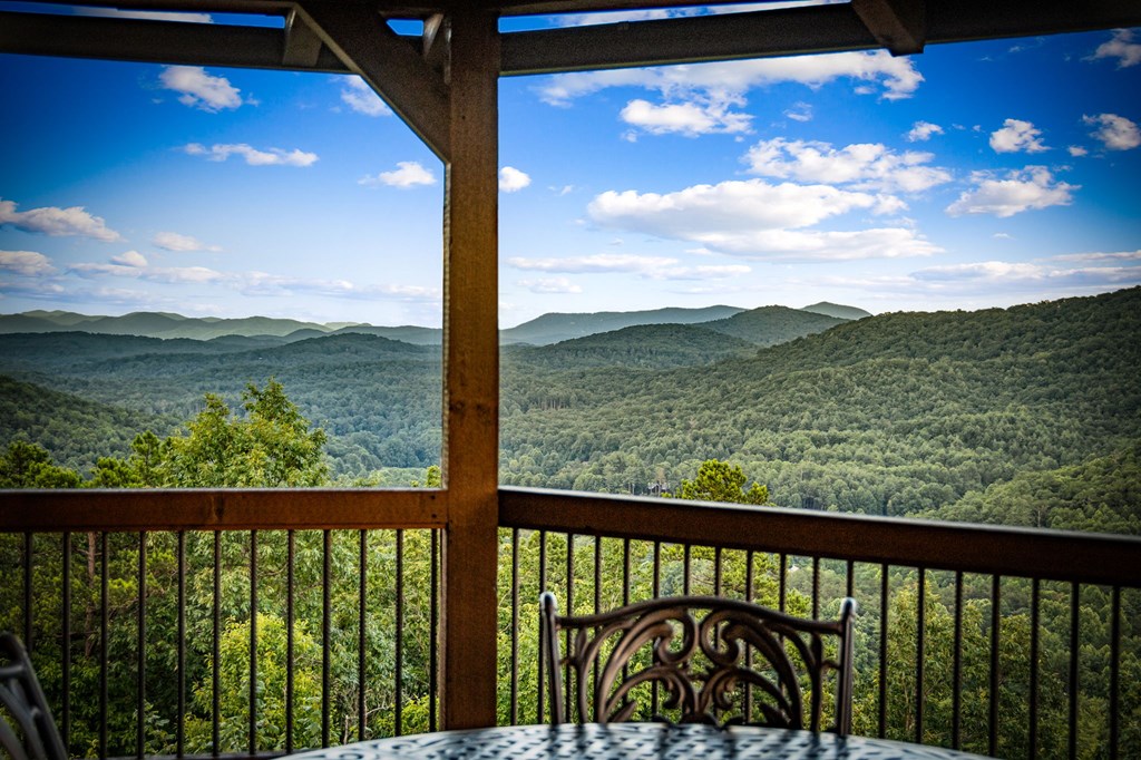 400 Cloudland Trace