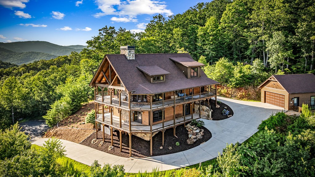 400 Cloudland Trace