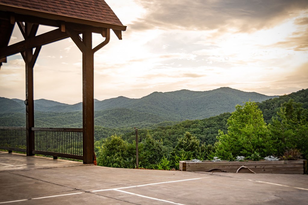 400 Cloudland Trace