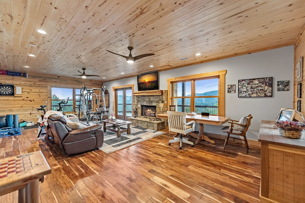 400 Cloudland Trace